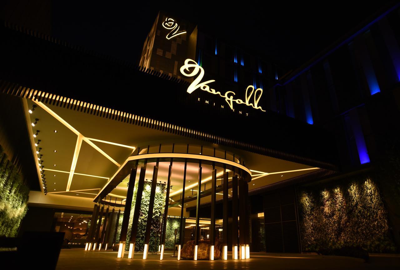 Vangohh Eminent Hotel & Spa Bukit Mertajam Exterior photo
