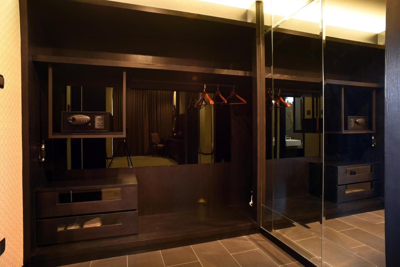 Vangohh Eminent Hotel & Spa Bukit Mertajam Exterior photo
